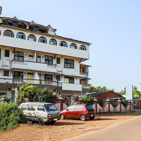 SPOT ON 37412 Hotel Priti International Mapusa Exterior foto
